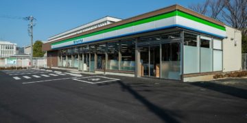 Next-generation convenience store, FamiltyMart Saedo Store. PHOTO from Panasonic