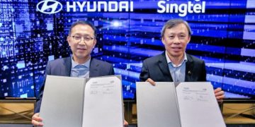 Hyundai Motor Company and Singtel today signed a Memorandum of Understanding (MOU) to collaborate on a range of ventures to support smart manufacturing and connectivity for electric vehicle battery subscription service