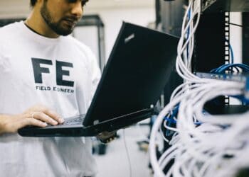 Photo by Field Engineer: https://www.pexels.com/photo/serious-ethnic-field-engineer-examining-hardware-and-working-on-laptop-442152/