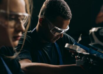 Photo by Mikhail Nilov: https://www.pexels.com/photo/man-in-blue-crew-neck-t-shirt-wearing-clear-protective-goggles-9242837/