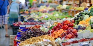 Photo by PhotoMIX Company: https://www.pexels.com/photo/vegetables-stall-868110/