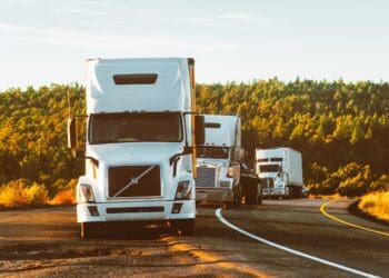 Photo by Quintin Gellar: https://www.pexels.com/photo/white-volvo-semi-truck-on-side-of-road-2199293/