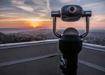 Photo by Saeid Anvar: https://www.pexels.com/photo/coin-operated-tower-viewer-on-rooftop-during-sunset-827198/