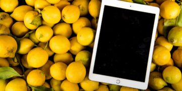 Photo by Sotiris Gkolias: https://www.pexels.com/photo/photo-of-ipad-on-pile-of-lemons-927805/